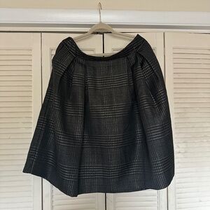 Black and Gold Ann Taylor Skit